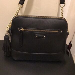 No boundaries NWT Cross Body Black Purse.
